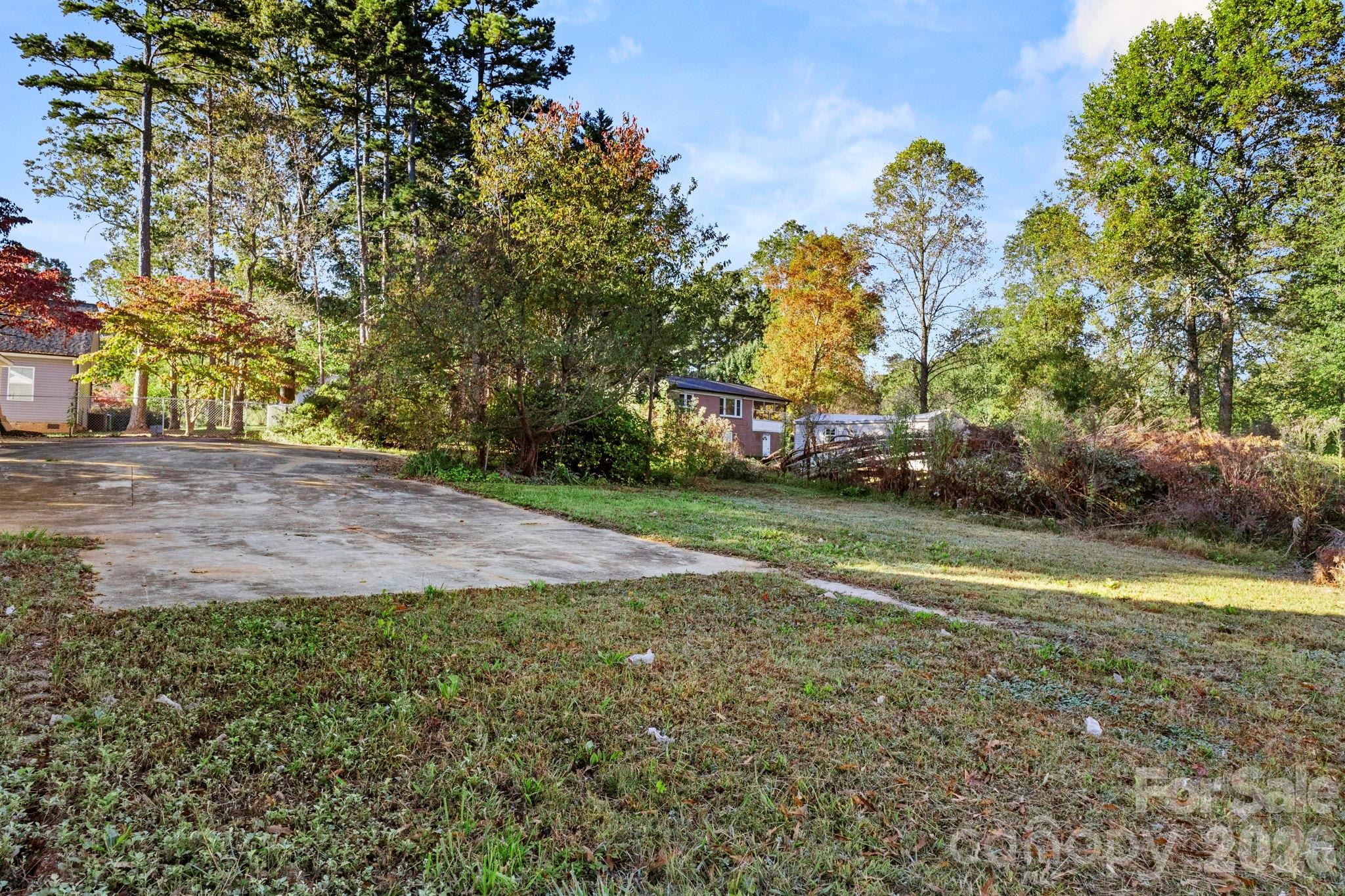 Crowders Mountain Ne - Residential