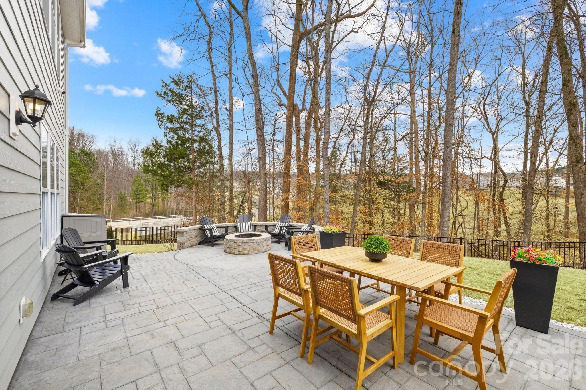 Falls Cove at Lake Norman - Residential