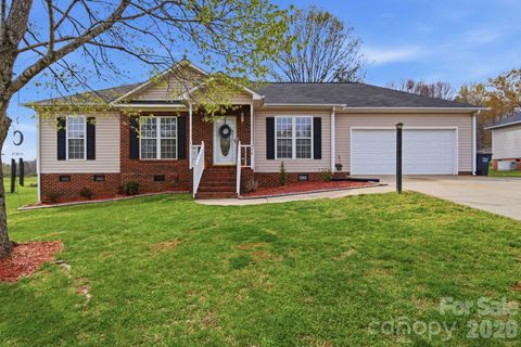 119 Henry Putnam Drive Cherryville NC 28021