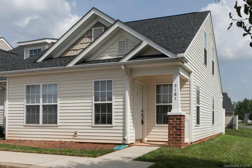 Gorgeous bright and sunny end-unit town home right across from all the amenities community has to offer! Home is in excellent condition and shows like a new model!  Features 2 bedrooms downstairs with full bath, laundry room, kitchen and pantry.  Upstairs features large suite with big walk in closet and private bath.