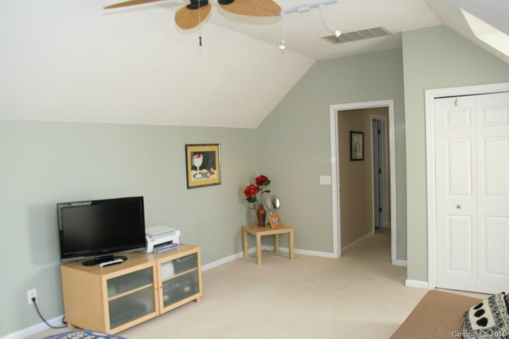 Sheffield Manor - Residential