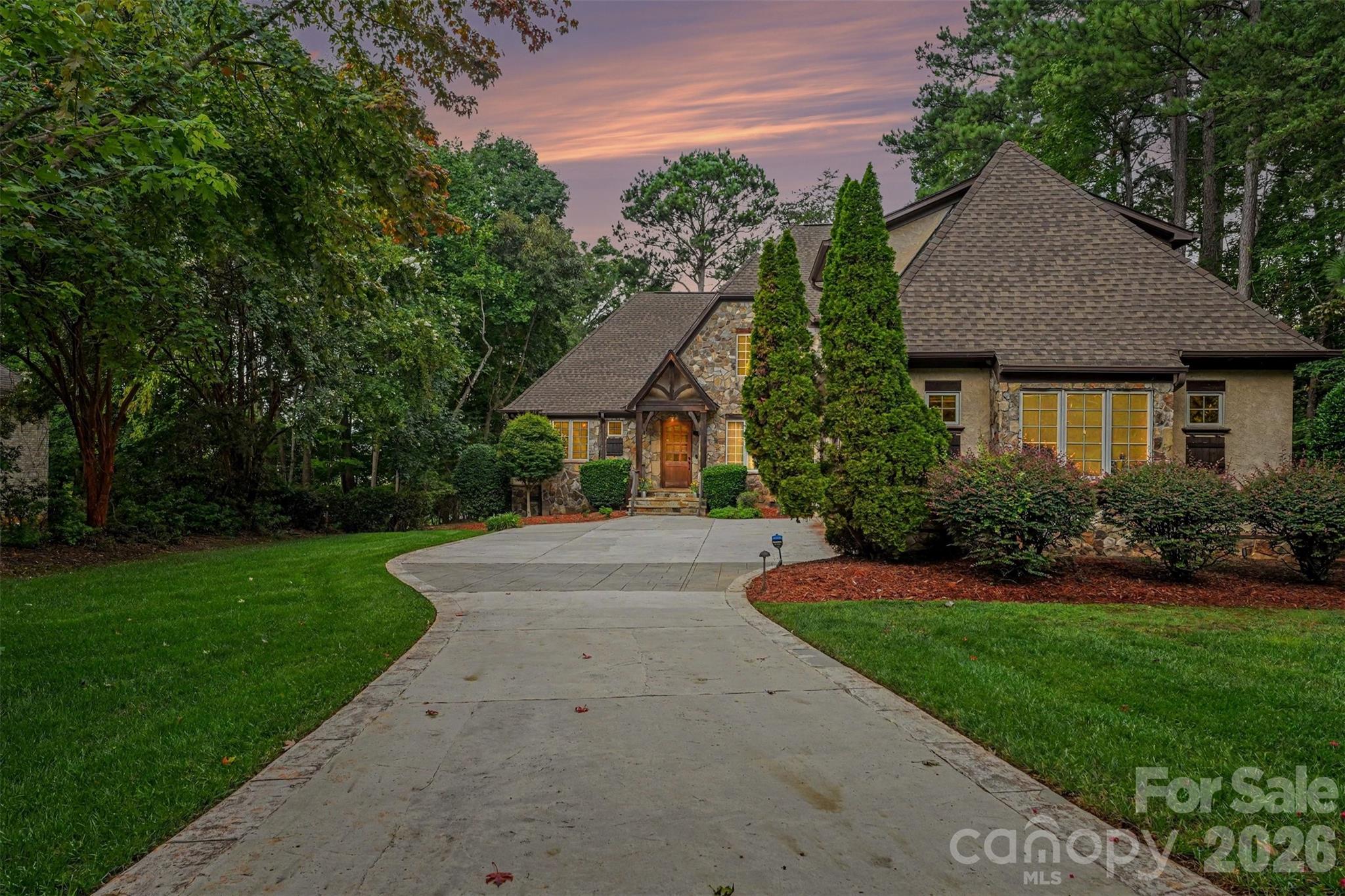 7484 Cottonwood Drive
