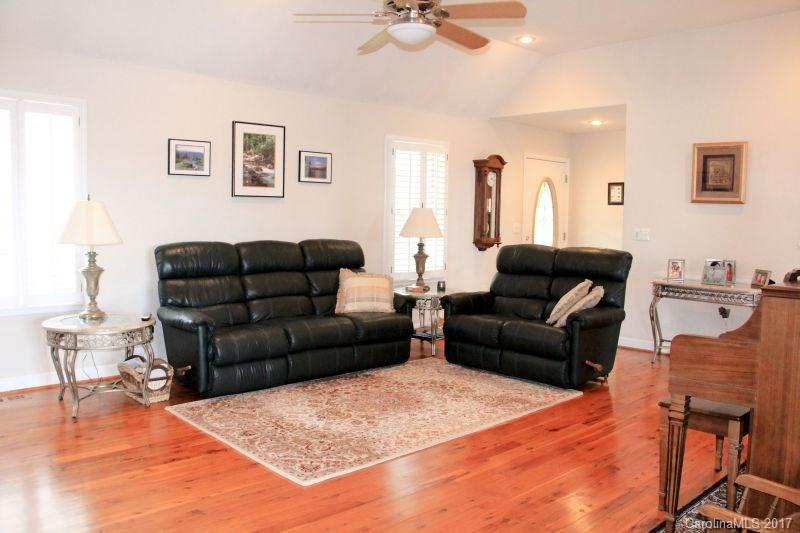 Emerald Estates - Residential