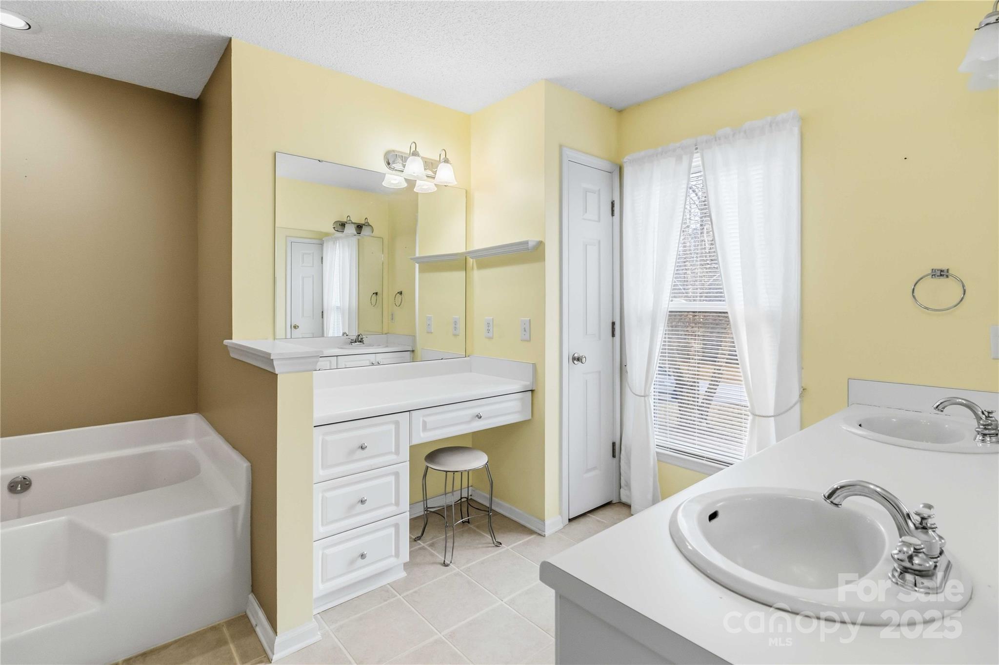 Planters Ridge - Residential