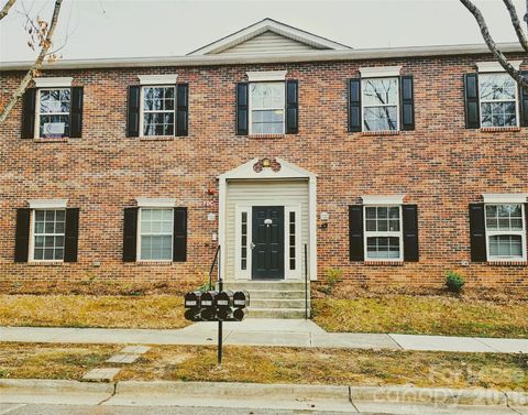 Photo of 21512 Aftonshire Drive, Cornelius, NC 28031 (MLS # 4354987)