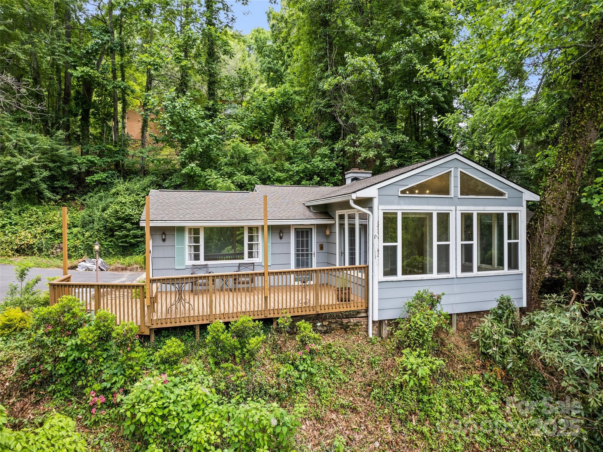 56 Lenoir Circle