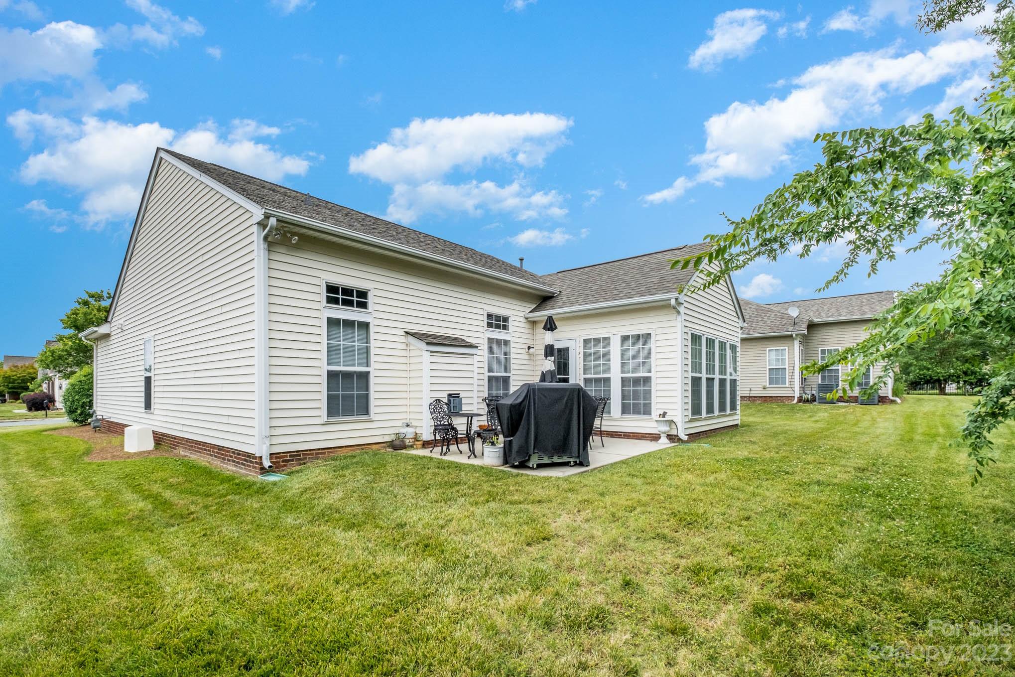 Villas of Sun Valley - Residential