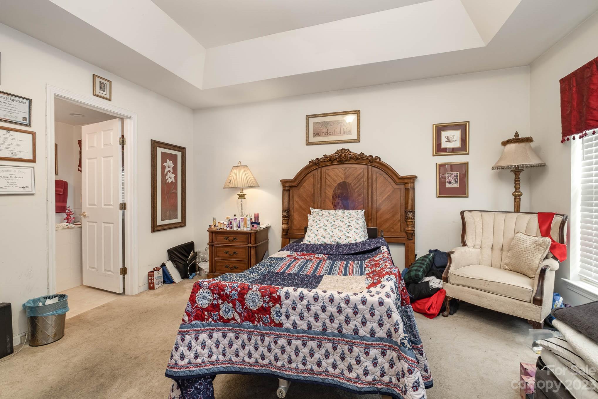 Villas of Sun Valley - Residential