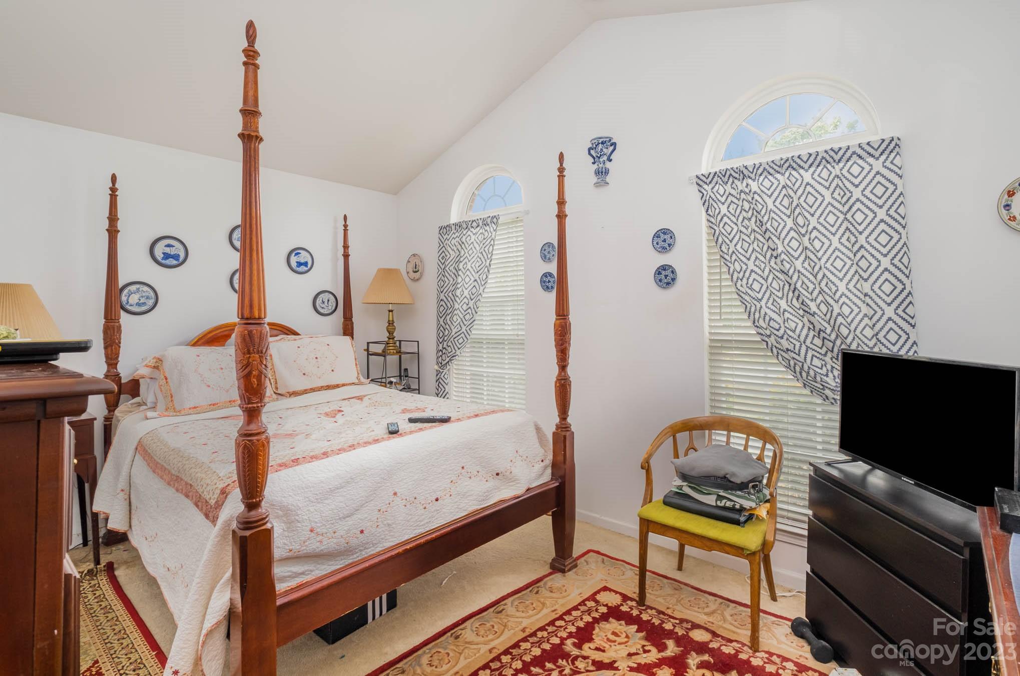 Villas of Sun Valley - Residential