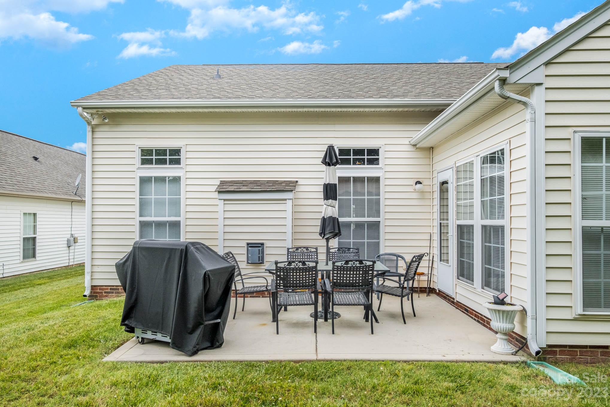 Villas of Sun Valley - Residential