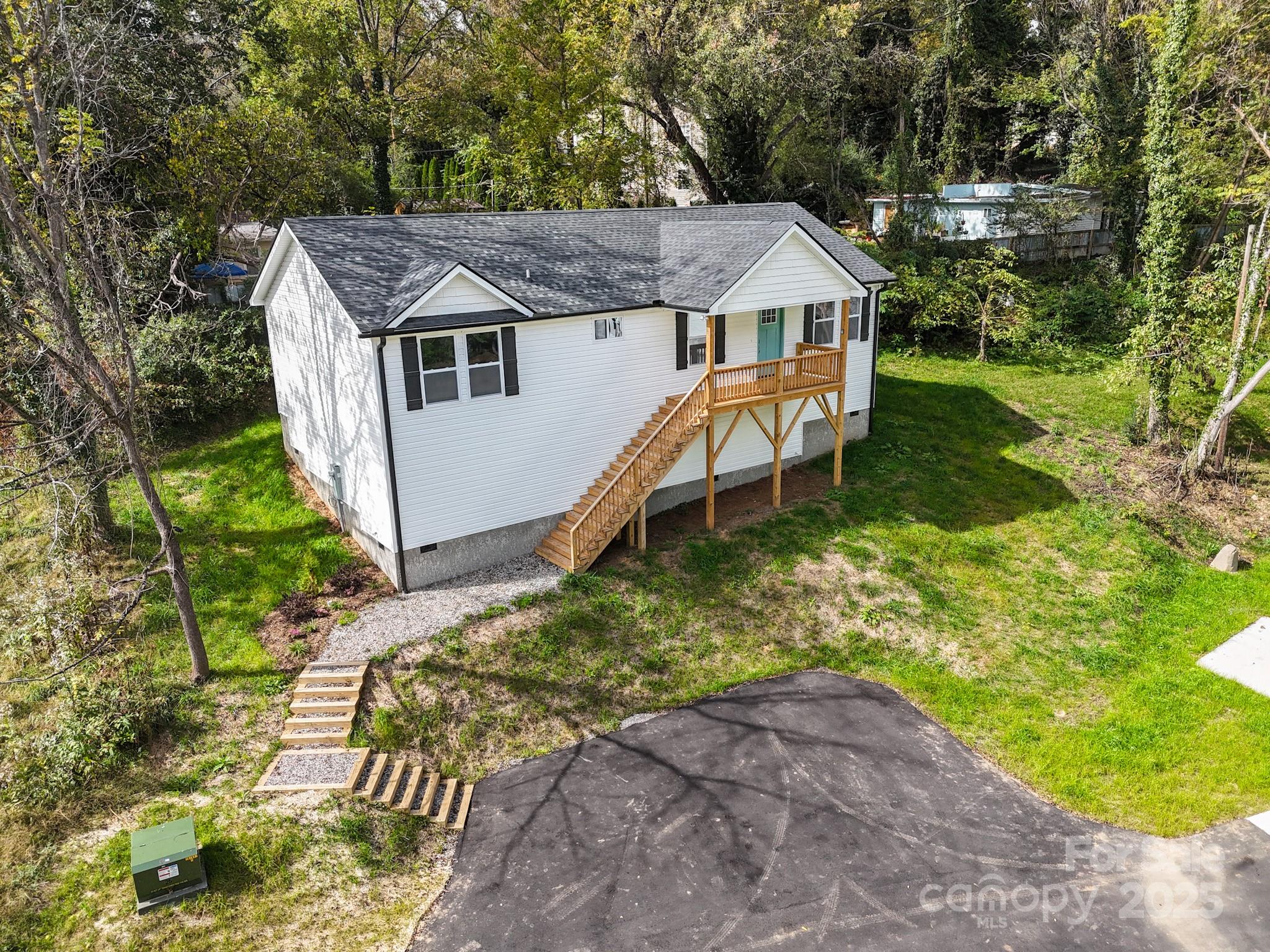 12 Holcombe Road