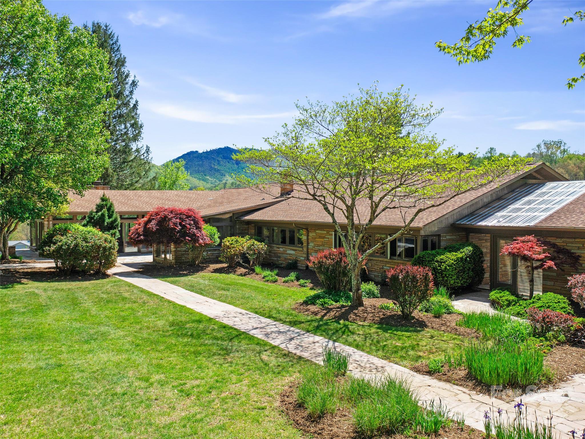 110 Crest View Road