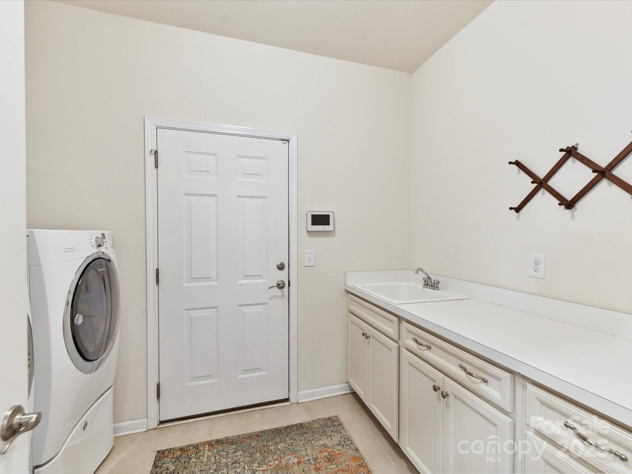 Summerhouse at Paddlers Cove - Residential