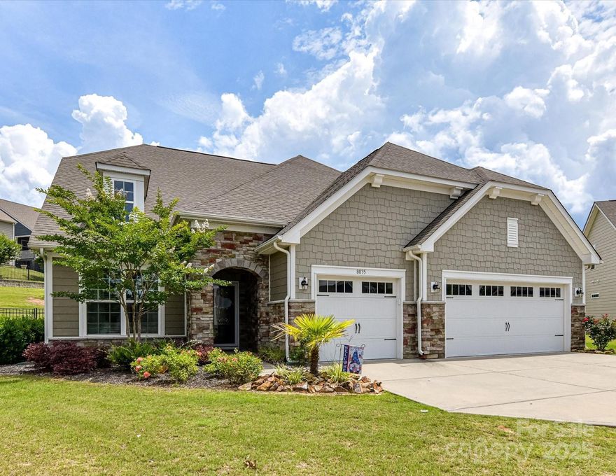 Spacious 4-bedroom home on a quiet cul-de-sac lot! Hardwood floors flow throughout the main living areas. Open-concept living room opens seamlessly to the kitchen with a large island with at-counter seating, double oven, gas cooktop & breakfast nook with a wine fridge & custom bar. Private office with French doors & dining room with picture frame molding. The main-floor primary suite offers a soaking tub, dual vanities & walk-in closet. 2 additional bedrooms on main. Upstairs you'll find a versatile loft, additional bedroom & full bath—perfect for guests or a second living space. Backyard features a screened porch, extended paver patio & built-in grill, all within a fully fenced backyard. Laundry room with sink & cabinets. 3 car garage with epoxy flooring & tankless water heater. HOA amenities include 2 pools, clubhouse & playground. Close to Field Day Park and easy access to Lake Wylie!