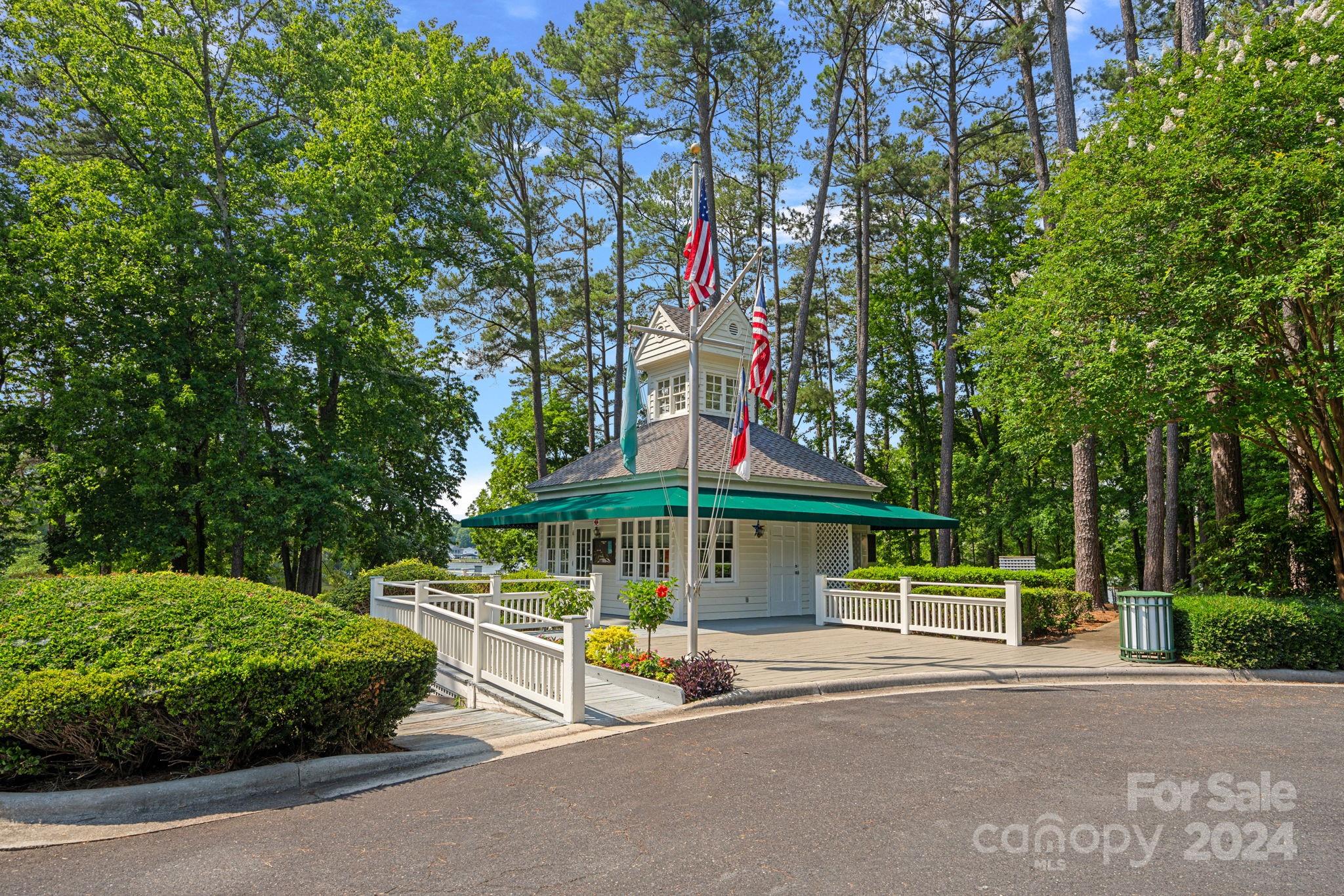 Uwharrie Point - Residential