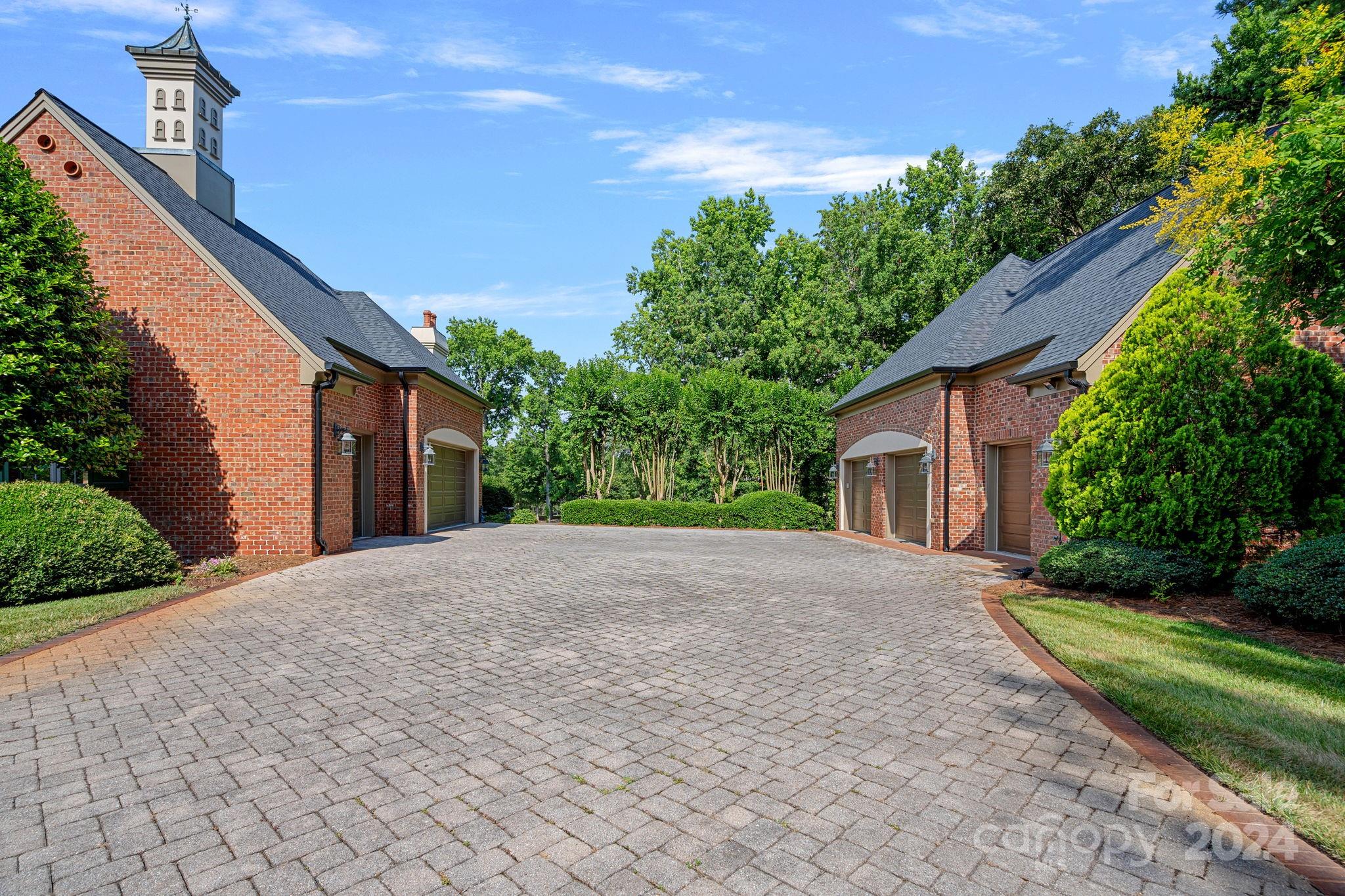 Uwharrie Point - Residential