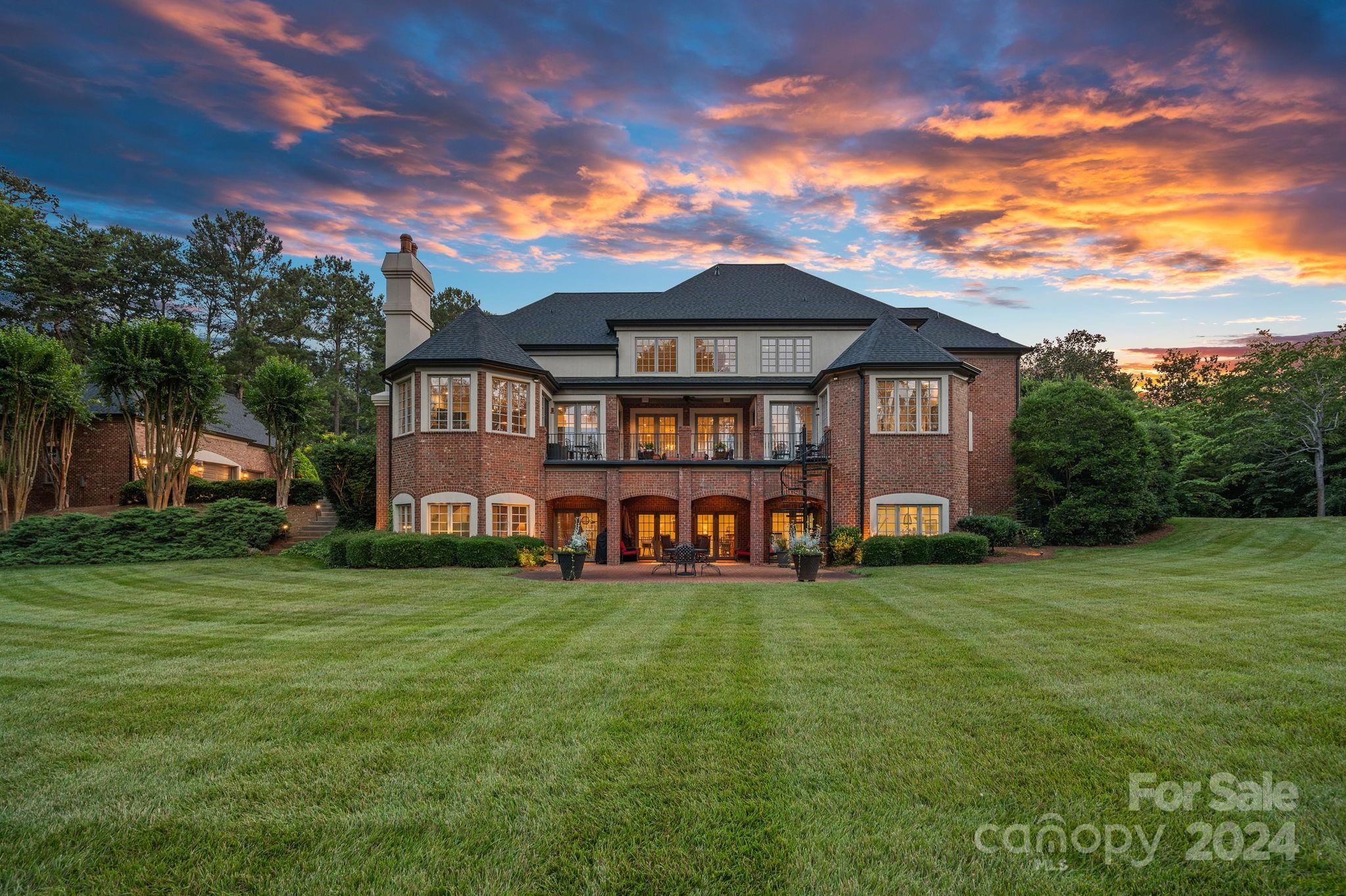 Uwharrie Point - Residential