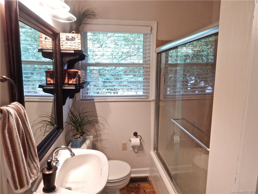 Colonial Village - Residential Lease