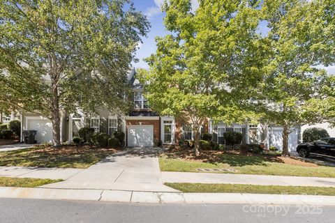 Photo of 6037 Queens Walk Court, Fort Mill, SC 29707 (MLS # 4311568)