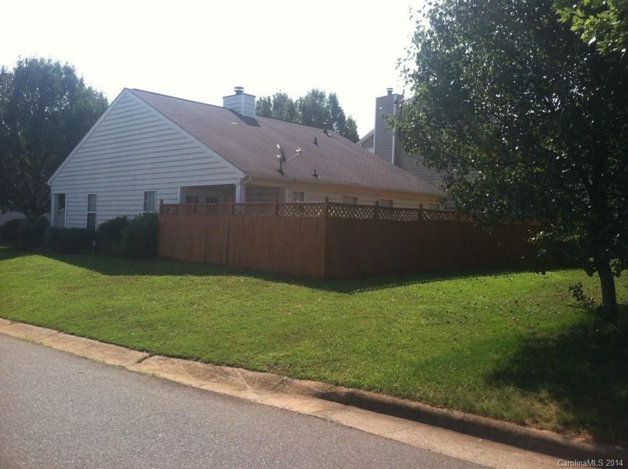 Easy access to most shopping