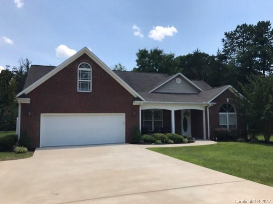 NO DOWN PAYMENT!! Awesome custom built located in 0.88 acre just off 521!! 3 bedroom & 2 baths w/ open floor plan with bonus/office. Large master suite with shower, whirlpool & garden tub, private backyard, patio, security system, crown molding vaulted ceiling, granite counter tops & much more. Call us to schedule appointment. Don't miss the opportunity!!