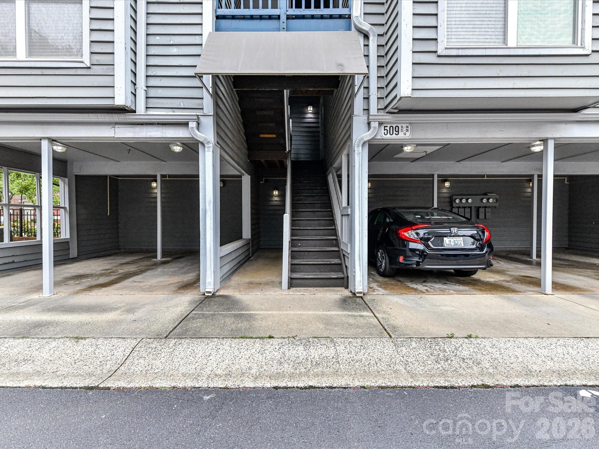 509 N Graham Street 2L