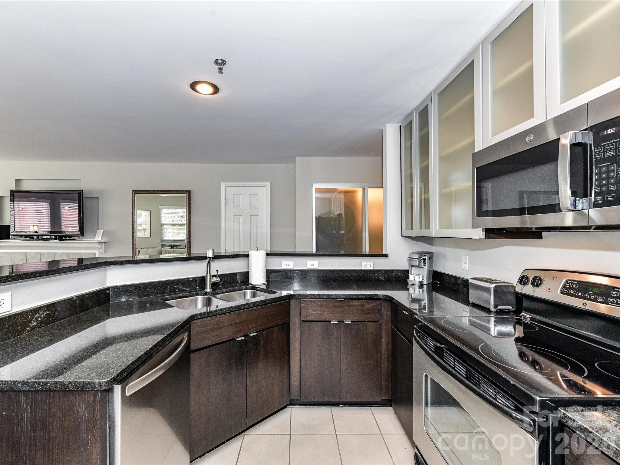 The Fourth Ward Square - Residential