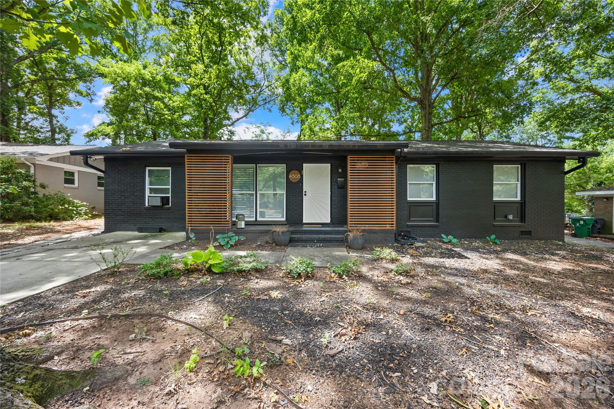 4508 Ivanhoe Place