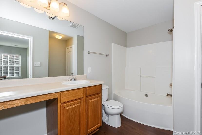 Hamilton Lakes - Residential Lease