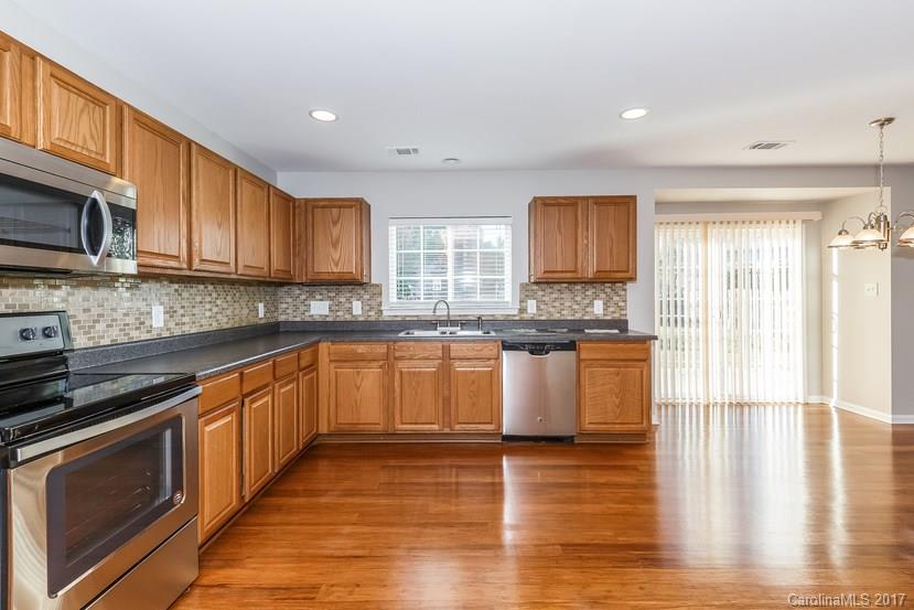 Hamilton Lakes - Residential Lease