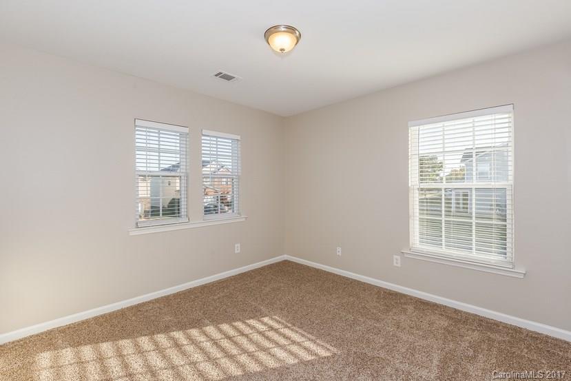 Hamilton Lakes - Residential Lease