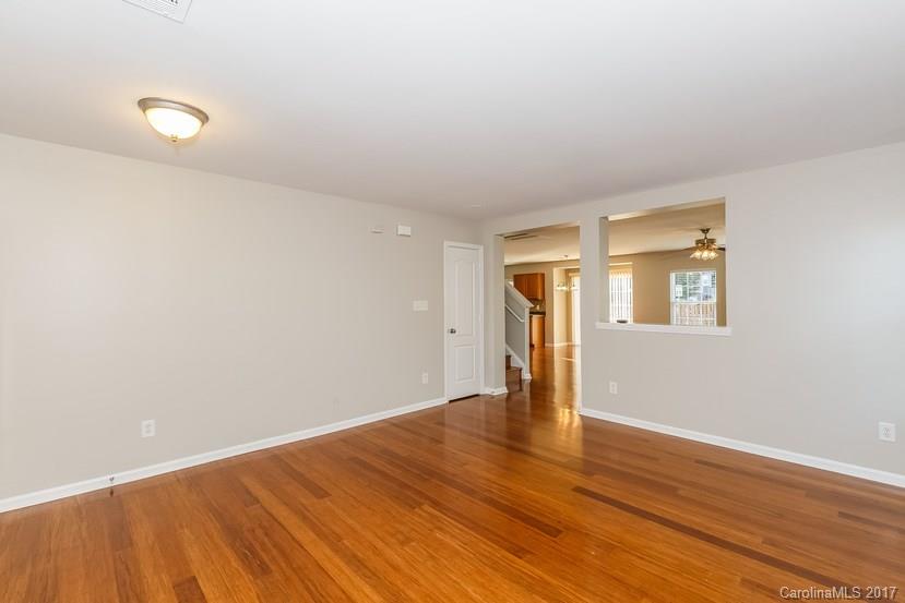 Hamilton Lakes - Residential Lease