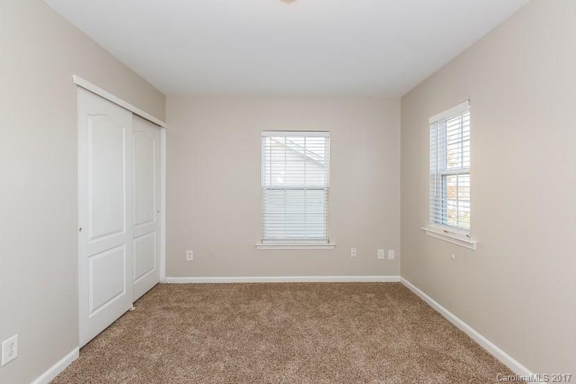 Hamilton Lakes - Residential Lease