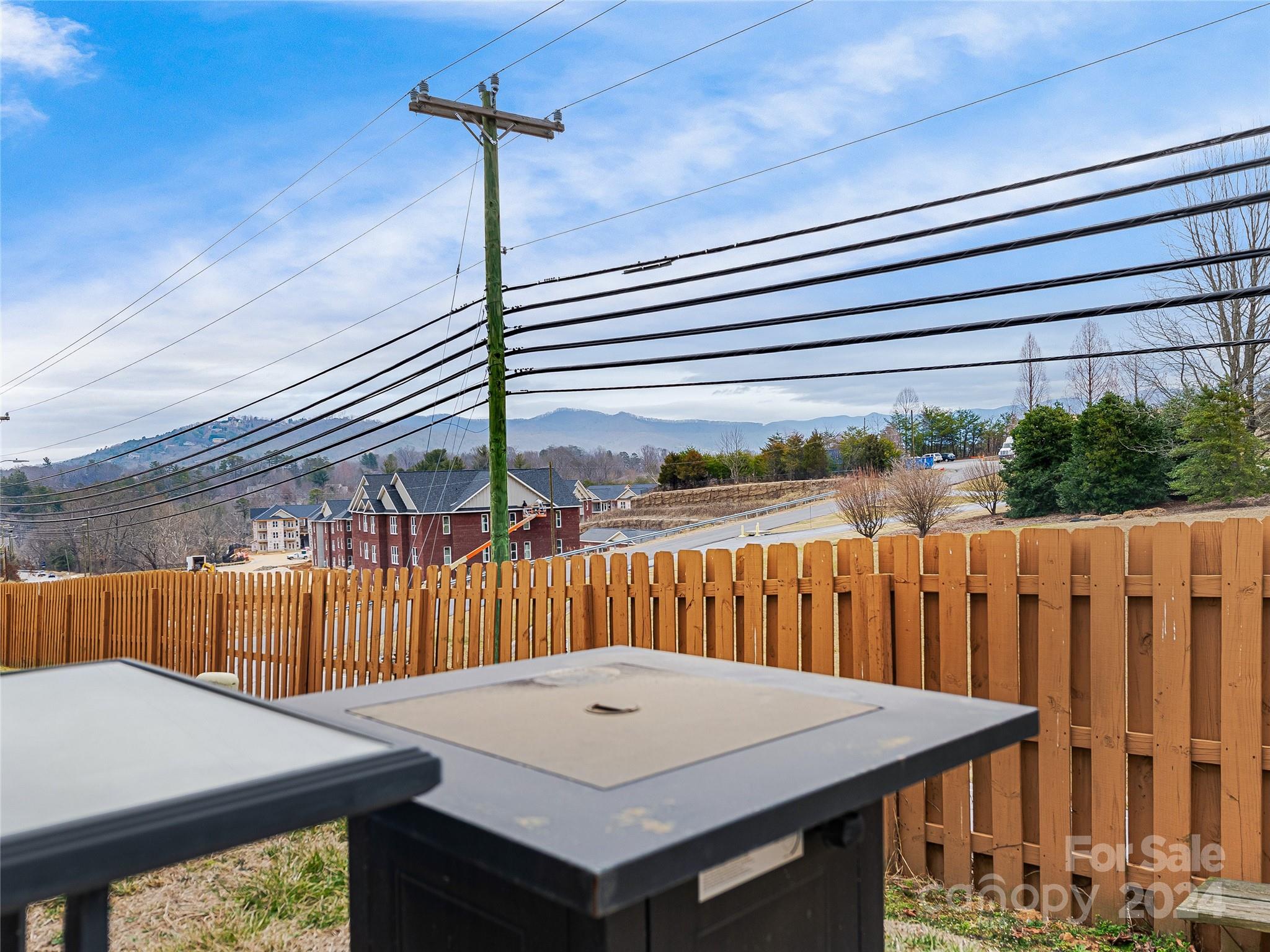 Creekside Village - Residential