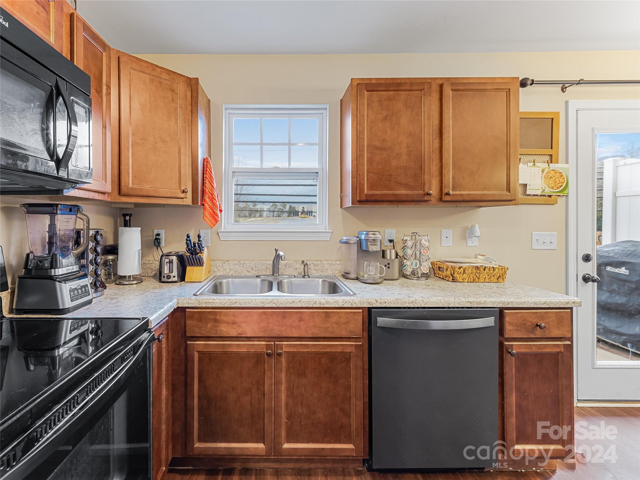 Creekside Village - Residential