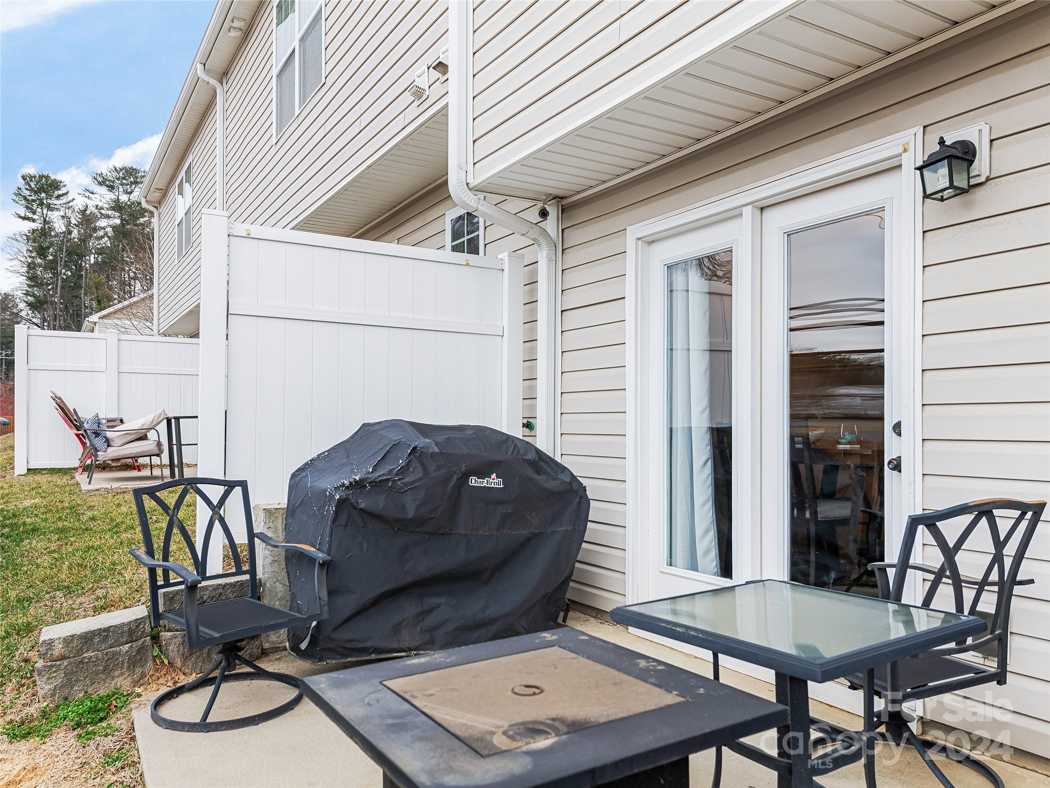 Creekside Village - Residential