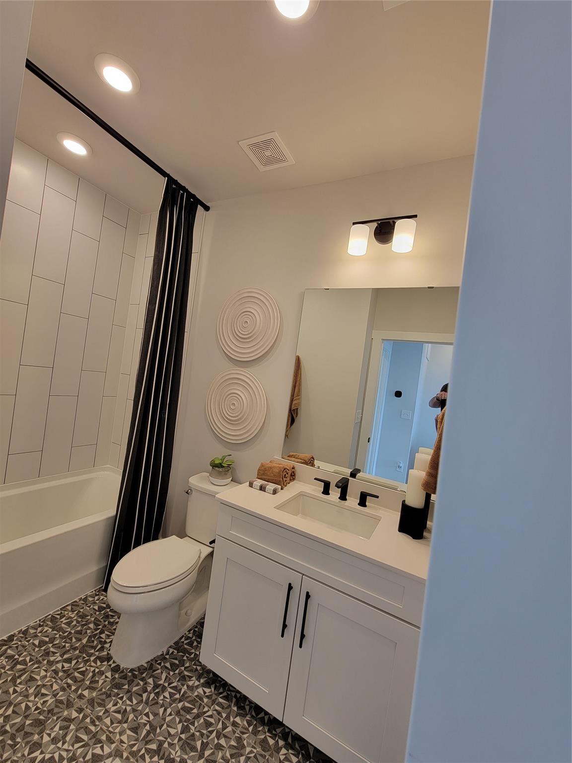 Tremont Station - Residential