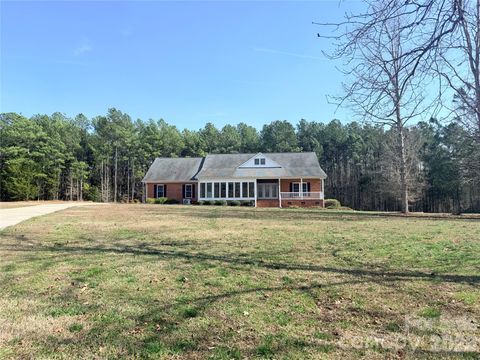 Photo of 3034 Mulberry Lane, Lancaster, SC 29720 (MLS # 4356450)