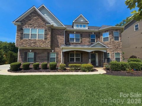 Photo of 15301 Guthrie Drive, Huntersville, NC 28078 (MLS # 4385052)