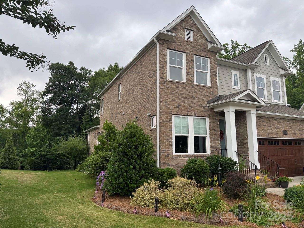 1124 Greenbridge Drive