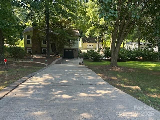 3211 Winding Trail