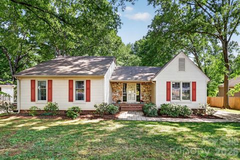 Photo of 6111 Patrick Place, Charlotte, NC 28210 (MLS # 4378572)