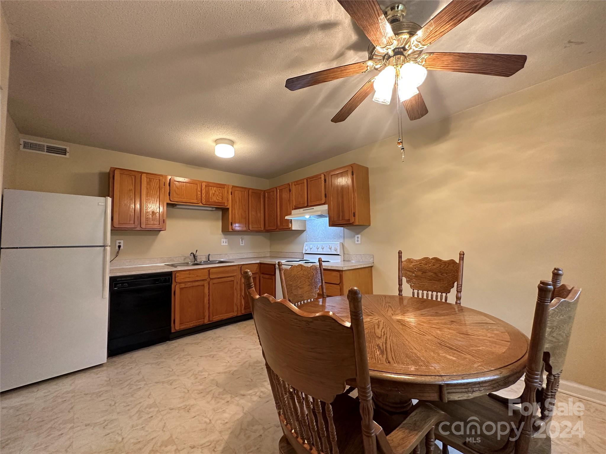 Hunters Chase - Residential