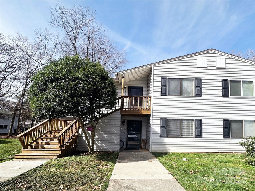 Welcome home to 1661 Hunters Trail! Situated in the heart of Rock Hill, SC is this 2nd level condo that boasts of comfort and spacious living. From 2 sizable bedrooms, to the large living and dining areas, to the screened in porch and bonus storage closet, you are sure to be impressed with this condo. Convenient to dining, to I77, and just 20 minutes away from Uptown Charlotte. **Hunters Chase does not qualify for FHA financing at this time**