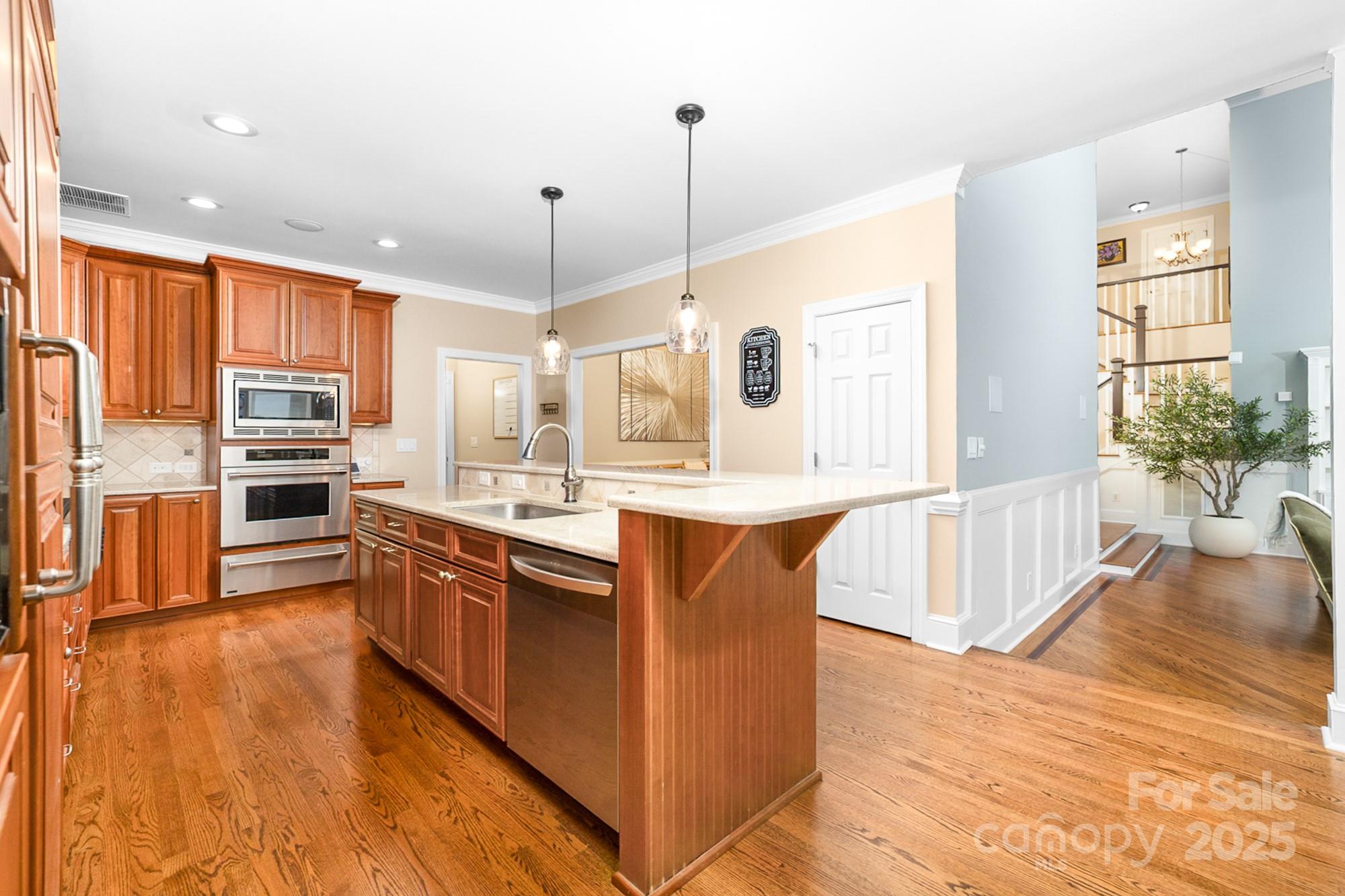 100 Norman Place - Residential