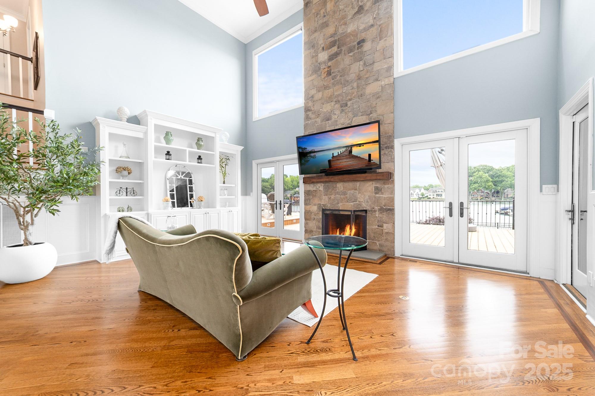 100 Norman Place - Residential