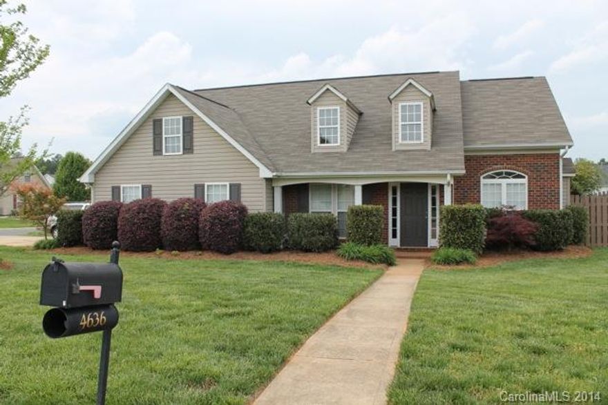 Fabulous spacious move in ready home located on corner lot in Old Pointe Elementary School district. Large fenced in back yard includes two pergolas,a patio,and swing set for entertaining. This ranch home has been updated with hardwoods throughout,vanities,fresh paint,and hardware in the kitchen.The open floorplan and vaulted ceilings in the living room is ideal for group gatherings. Other great features are 2 car side entry garage,crown molding,split bed rooms from the master,and short commutes.