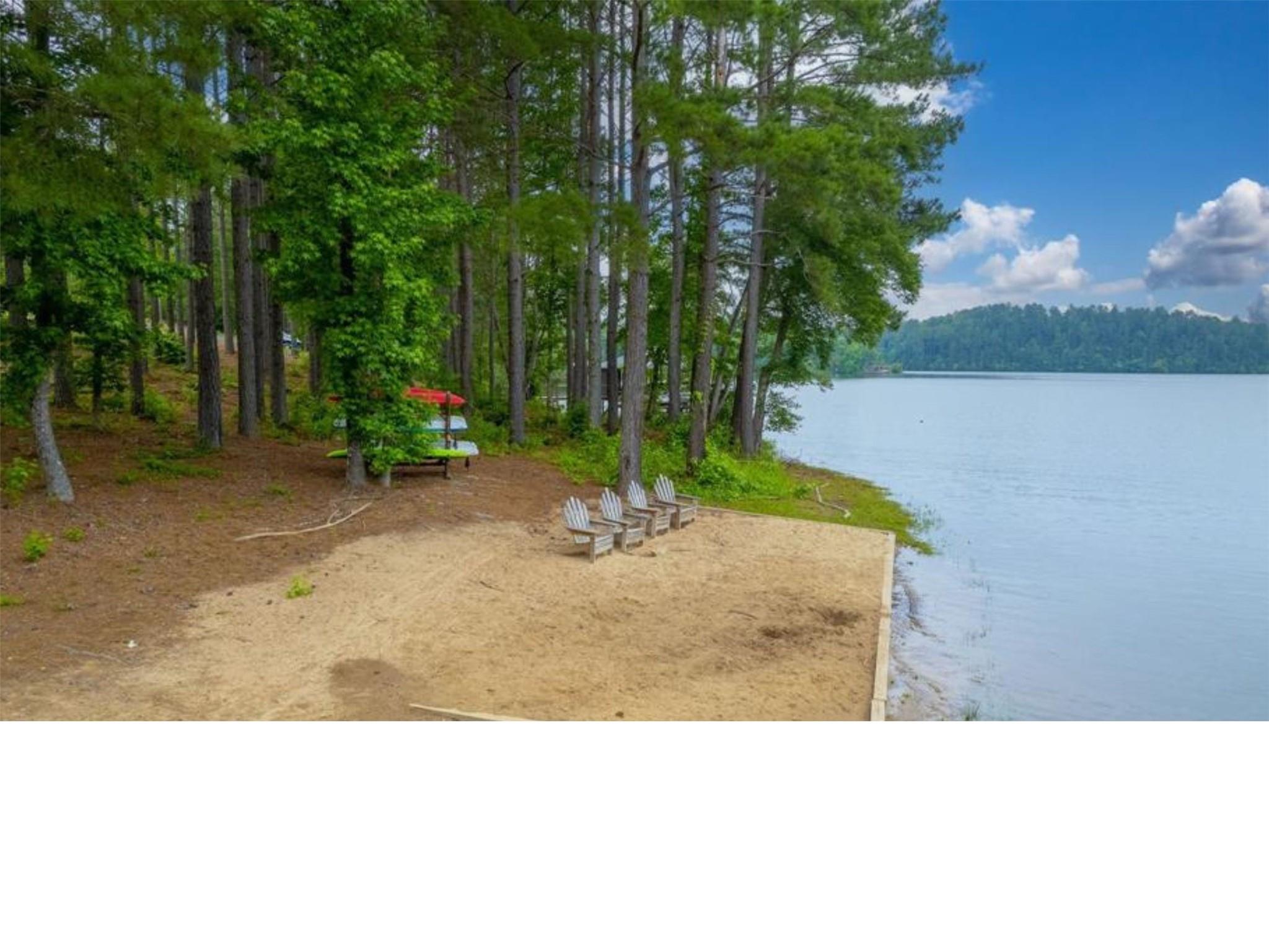 The Waterfront Club - Land