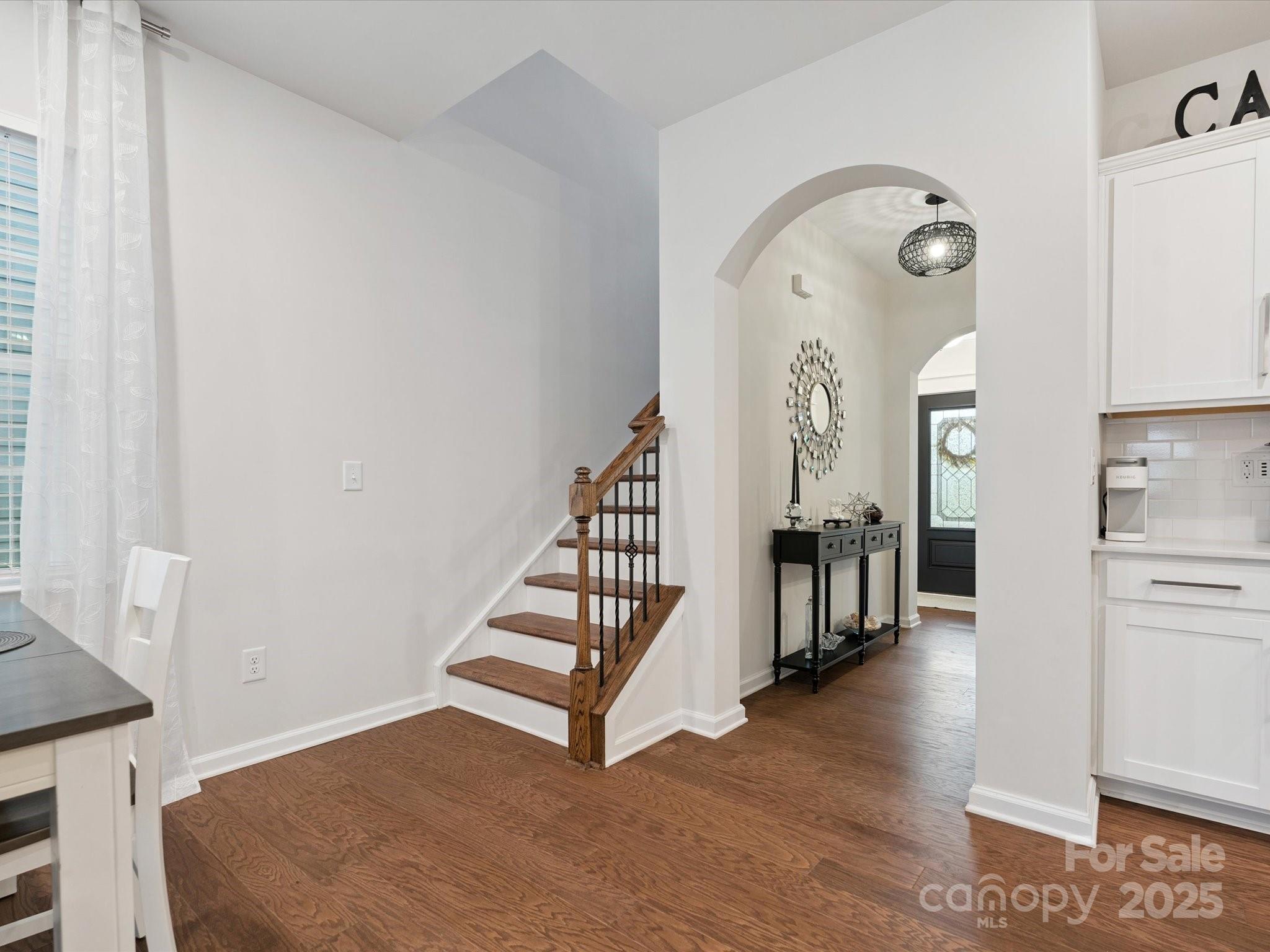 1008 Gabardine Lane