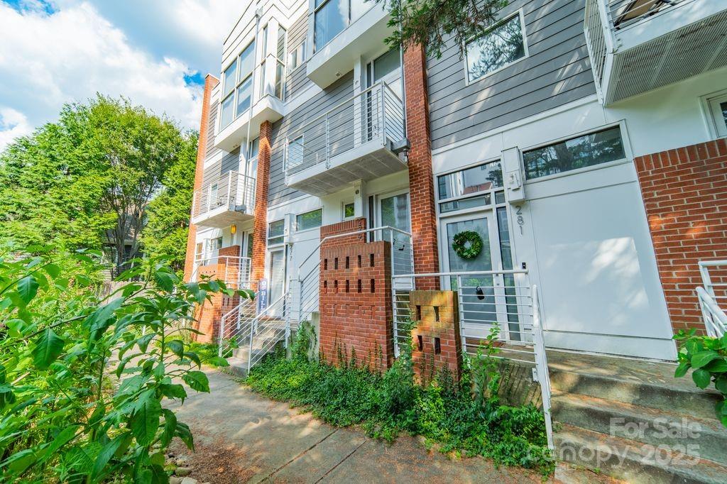 279 Mcdonald Avenue